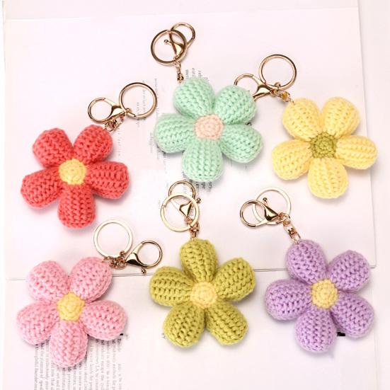 Knitted Keychain Handmade Crochet Flower Keychain Pink Bohemian Bag Charm Car Keys Backpack Accessories