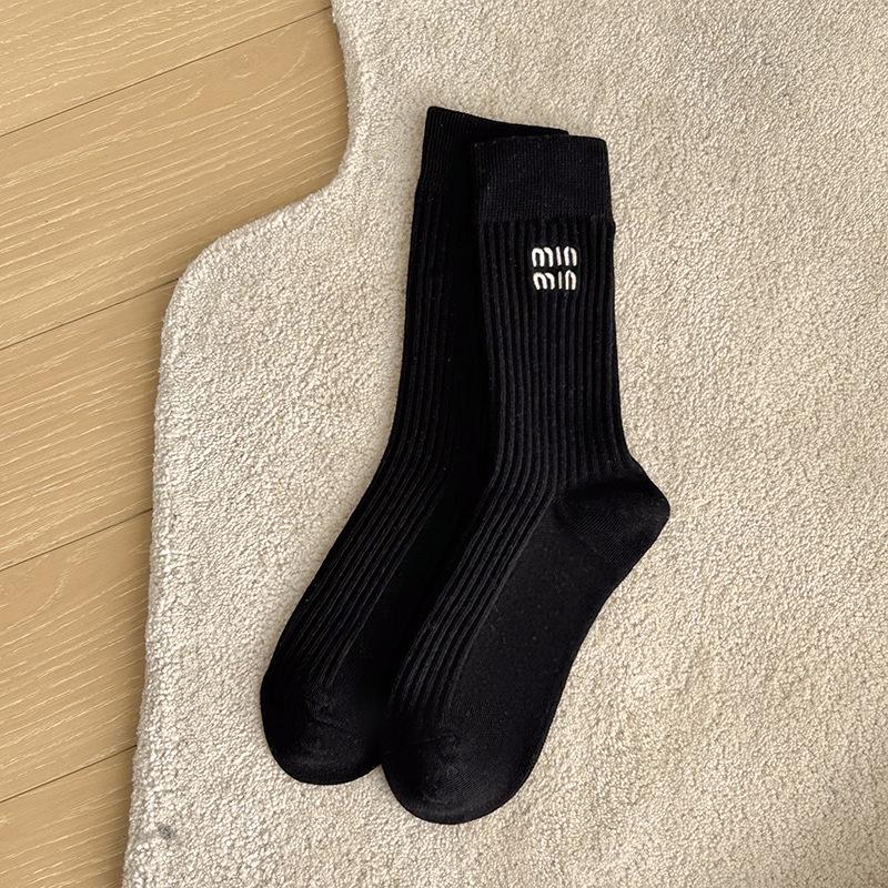 Miu Style Coffee Mid-Calf Scrunched Socks: Warm, Thickened Cotton with Embroidery for Women – Trendy Autumn/Winter Japanese Design.