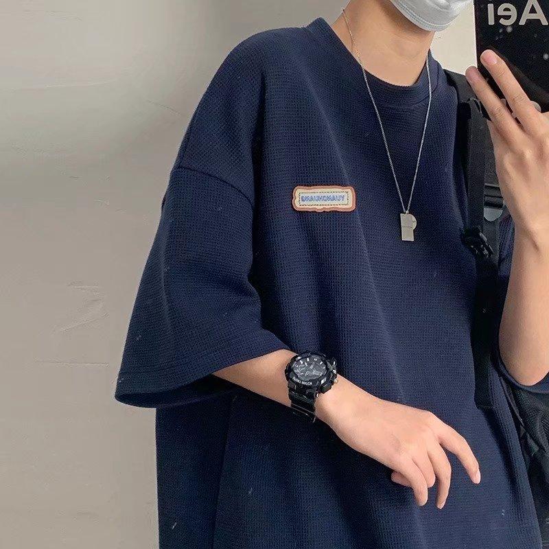 

Футболка с коротким рукавом и вафельной вышивкой, мужские японские повседневные футболки с половиной рукавов, мужской пуловер с принтом, мужская футболка с большим ретро-круглым вырезом