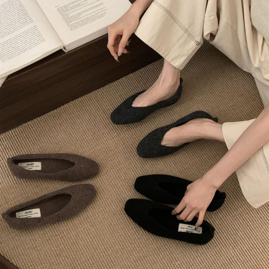 French Flat-bottomed Casual Velvet Mary Jane Shoes Women's 2025 Autumn and Winter New Light-mouth Fluffy Single Shoes Versatile Ladyshoes