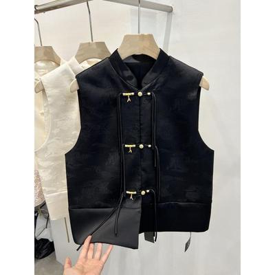Outside the 2025 Spring New Stand-up Collar Buckle Sleeveless Retro Jacquard Vest
