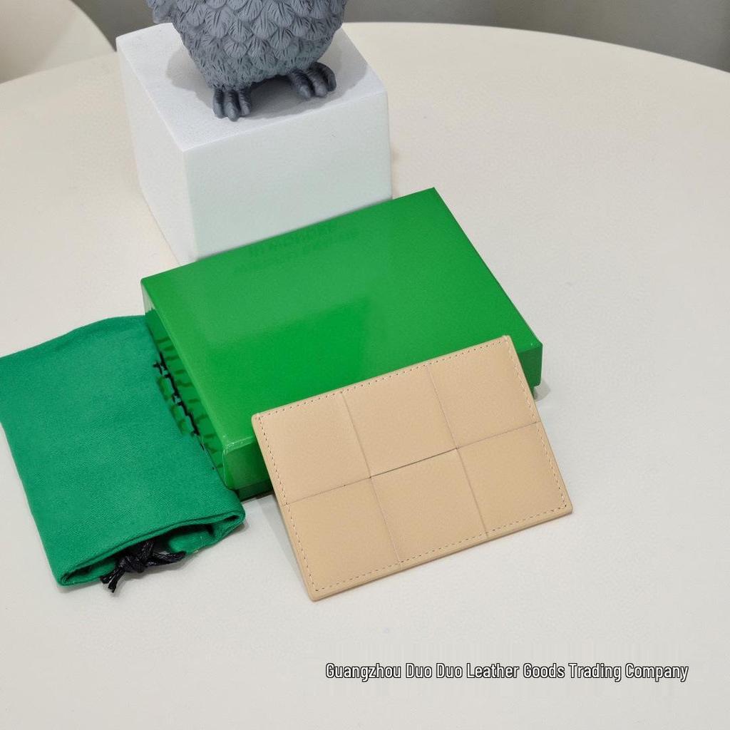 Premium Ultra-Thin Minimalist Leather Card Holder Sleeve for Men and Women