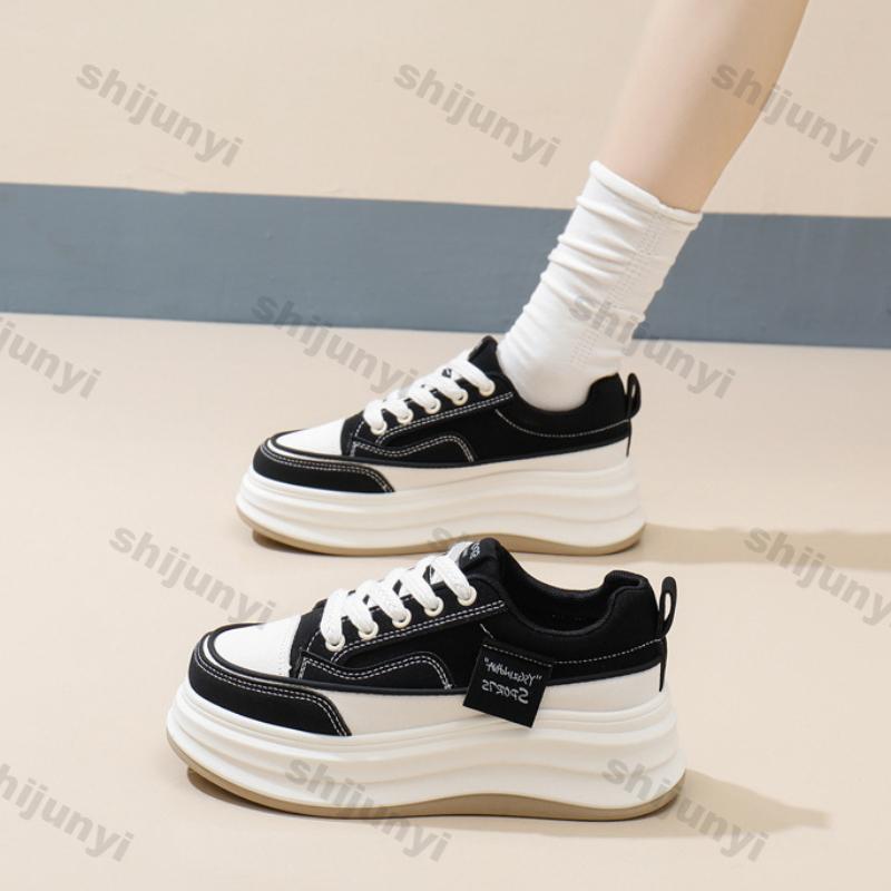 Fashion Women's Fashion Sneakers 2025 Spring Lace Up Platform Soft Sole Sports Shoes for Women Thick Sole Comfortable Non Slip Trainers