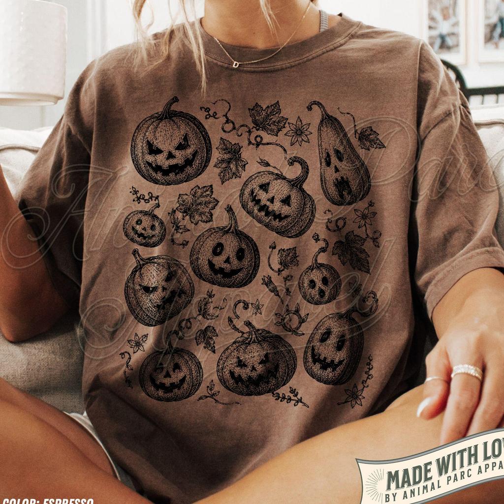 Halloween Jack-o'-lantern T-Shirt, Vintage Spooky Pumpkin Tee, Trick or Treat Shirt, Gift Halloween Lover, Autumn Graphic Top for Her