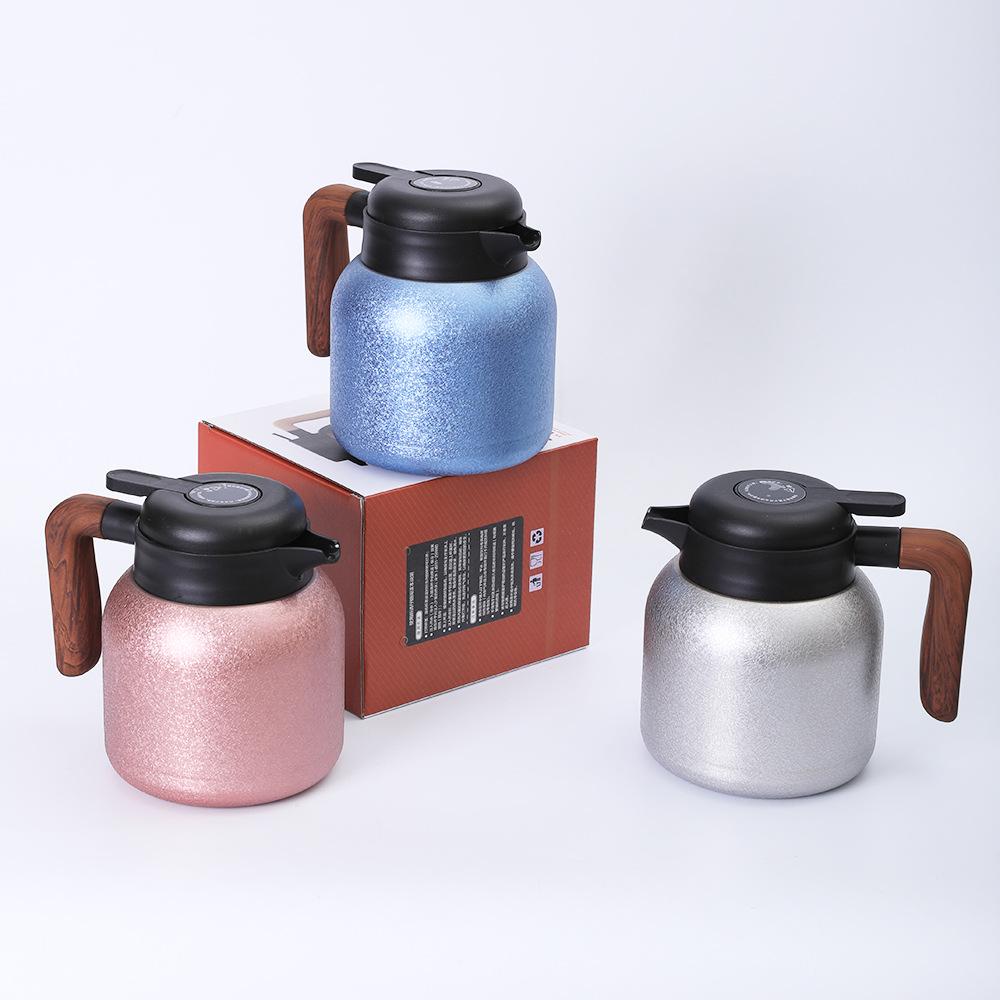 Titanium-Plated Large Capacity Teapot with Smart Temperature Display and Handle, Ideal for Stewing and Heat-Preserving.