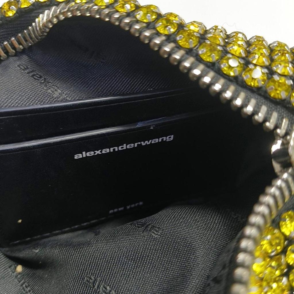 [Pre-Owned] Heirloom Bag With Engraved Contrasting Brand Logo And Rhinestone Decoration - Excellent #1RPB66B