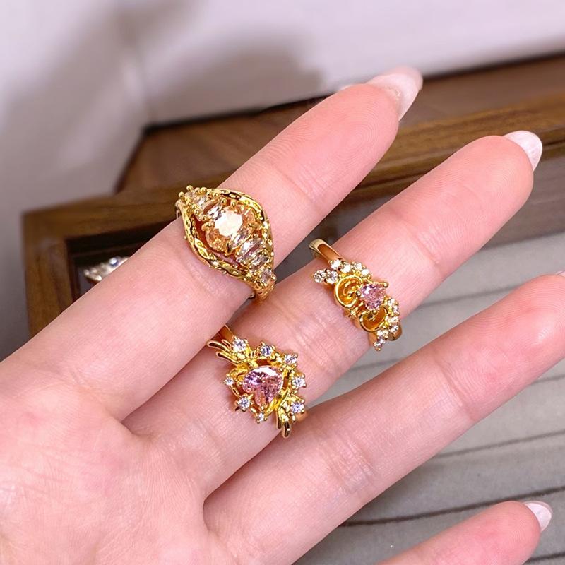 The Same Medieval Sweet Pink Zircon Super Flash Love Wing Ring Girl Heart Exquisite Niche Ring