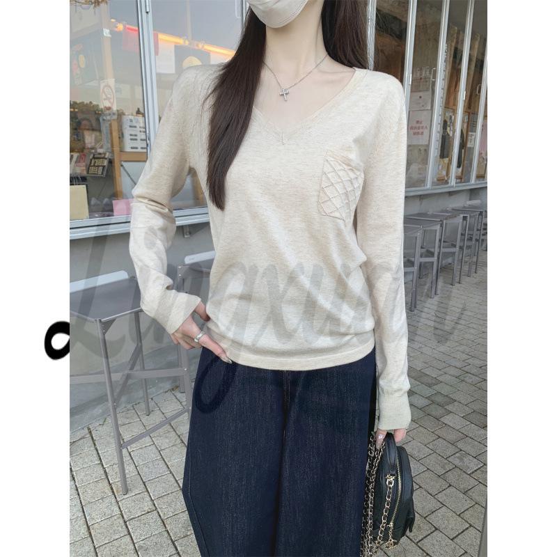 

Soft Wool Knit Top for Women - Loose V-neck with Pockets - Korean Spring Style One Size