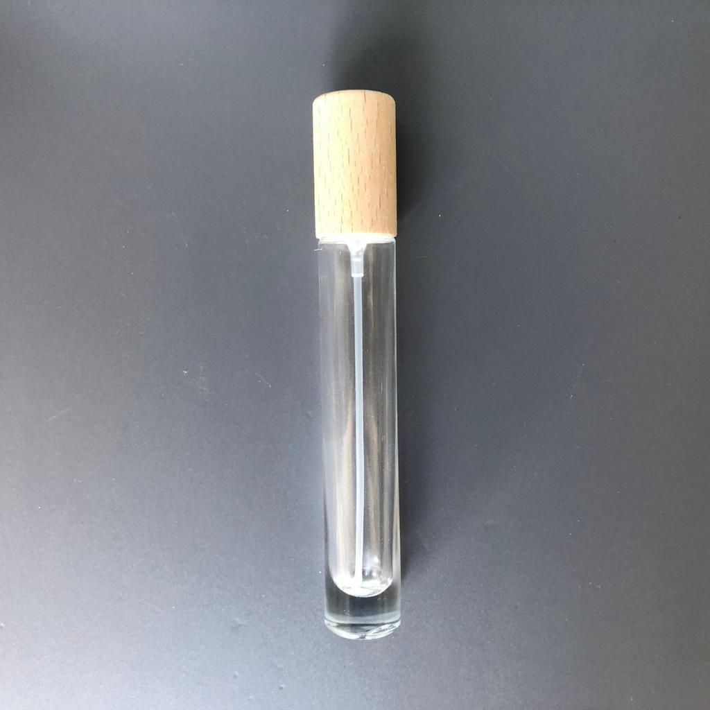 10/15ml Premium Glass Perfume Spray with Walnut Beech Cap, Portable Refillable Travel Atomizer for Cosmetics