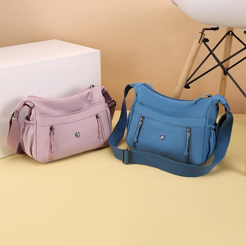 Borsa da donna di mezza età Borsa in nylon leggera a tinta unita Borsa a spalla a tracolla Borsa per mamma