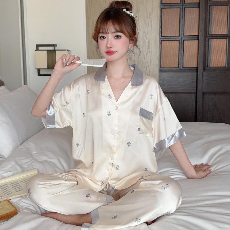 Cartoon Bear Print Short-Sleeved Trousers Ice Silk Pajamas Women'S Suit Summer Comfortable And Cute Loungewear