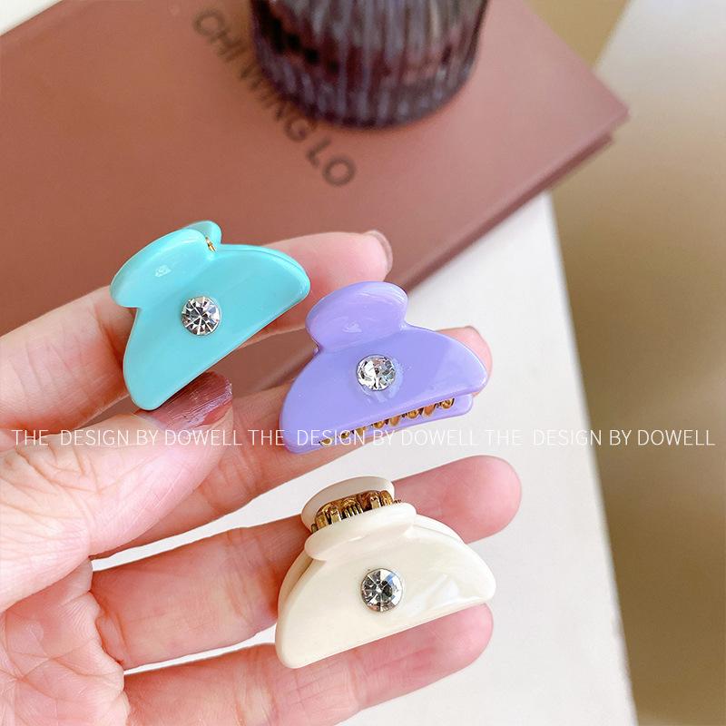 Attractive Rhinestonestudded Acetate Hair Claw Clip For Womens Look Casual