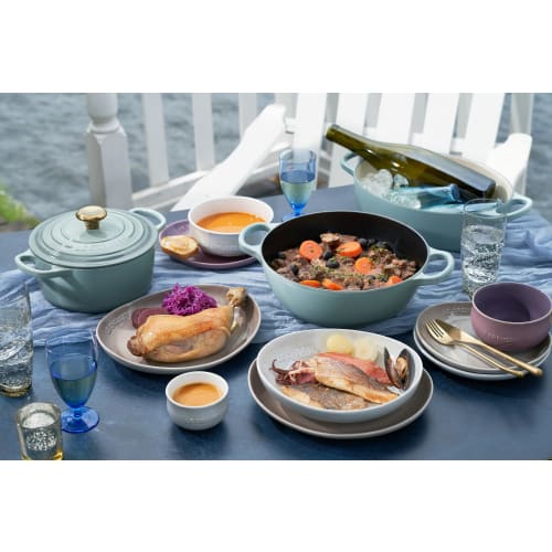 Le Creuset Signature Cocotte Ronde 20cm Cast Iron Enamel Pot, Sea Salt, Gas, Induction, Oven, and Dishwasher Safe [Official Japanese Product]