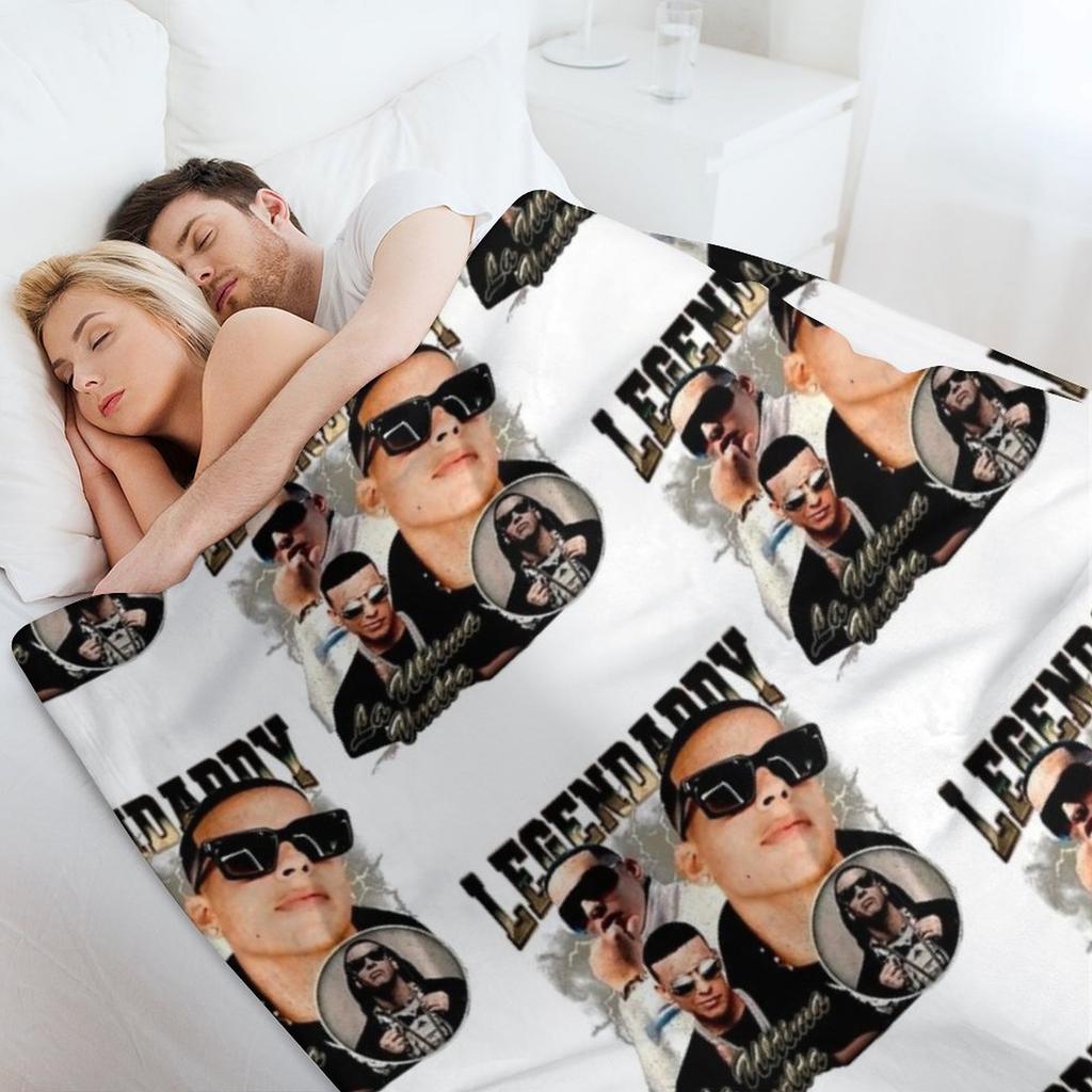 retro Daddy Yankee Throw Blanket valentine gift ideas Multi-Purpose sofa bed blankets and throws Blankets
