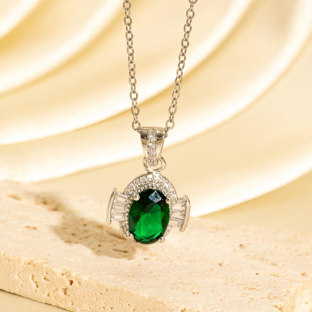 New Geometric Square Zircon Emerald Necklace Women Luxury Rhombus Pendant Elegant Long Sweater Chain Jewelry
