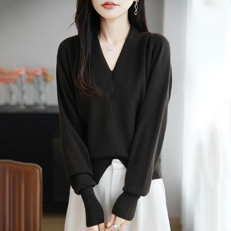 Women's Coffee Velvet V-Neck Knit Sweater – Autumn/Winter Korean Style Pullover Top