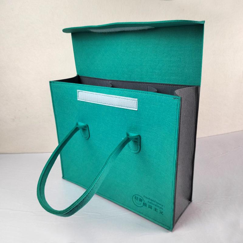 

Сумка-тоут из фетра на заказ с цветовой картой и образцом мебели