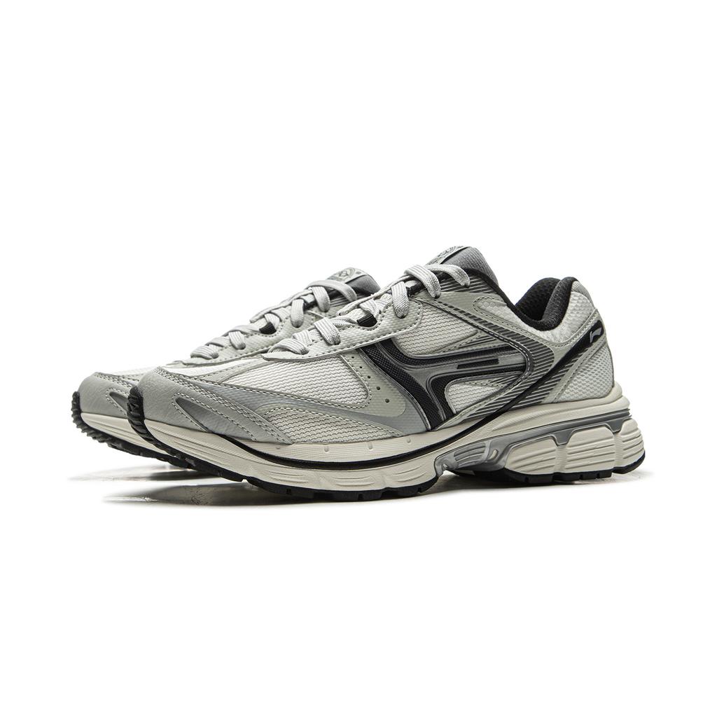 Li Ning Pentium P1000 Slip Resistant Abrasion Resistant Low top Running Shoes Women's Gray White ARSV040-1
