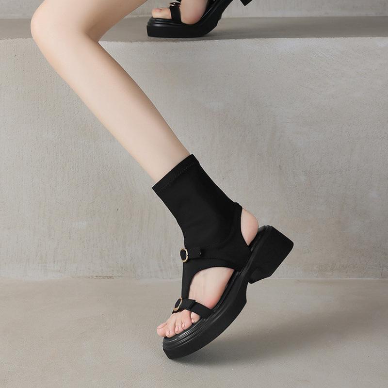Casual Black Round Head Rubber Soft Sole Platform Sandals New Women's Roman Sandals Side Zipper Size Women's Shoes