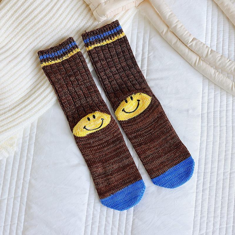 Damen Frühling und Herbst Baumwolle Ferse Smiley Wolle Dickes Garn Gestrickte Mittelhohe Socken