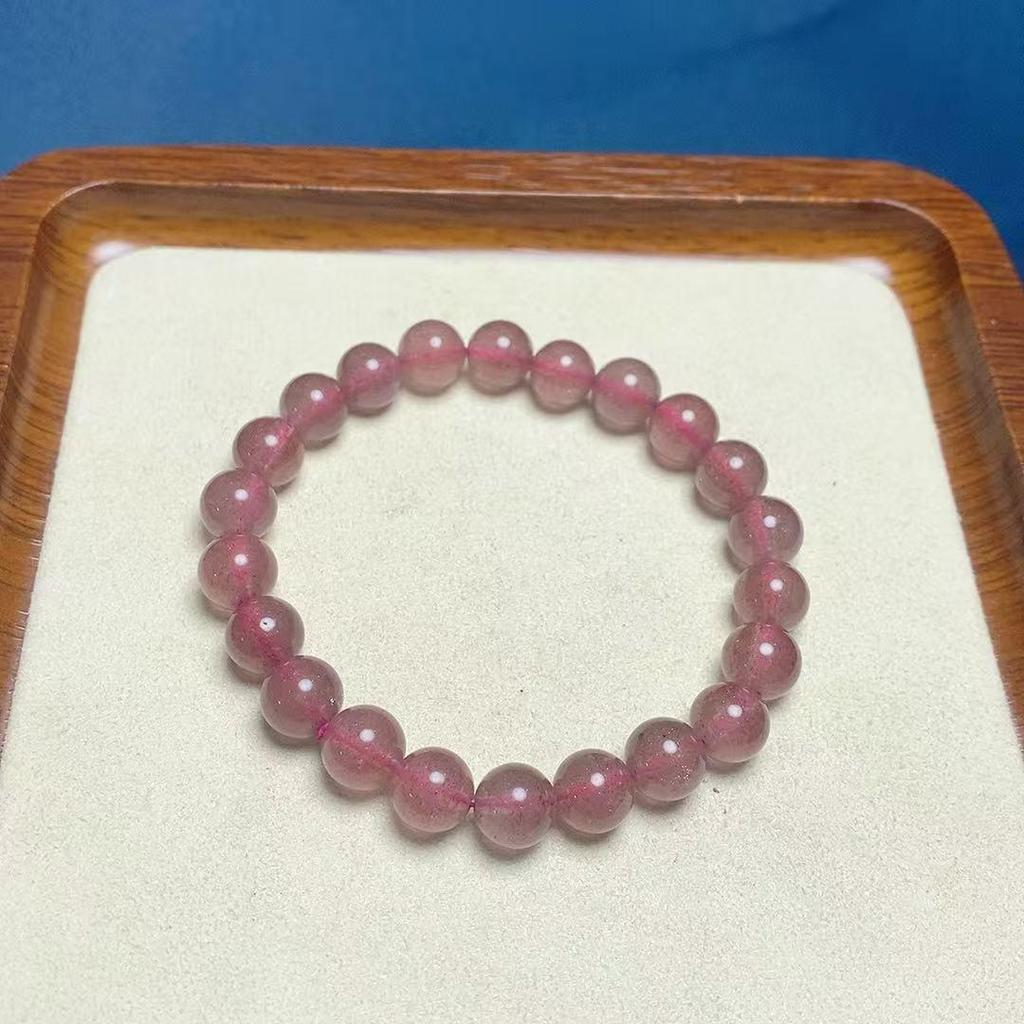 Versatile Unisex Strawberry Crystal Beaded Bracelet – Simple & Fashionable