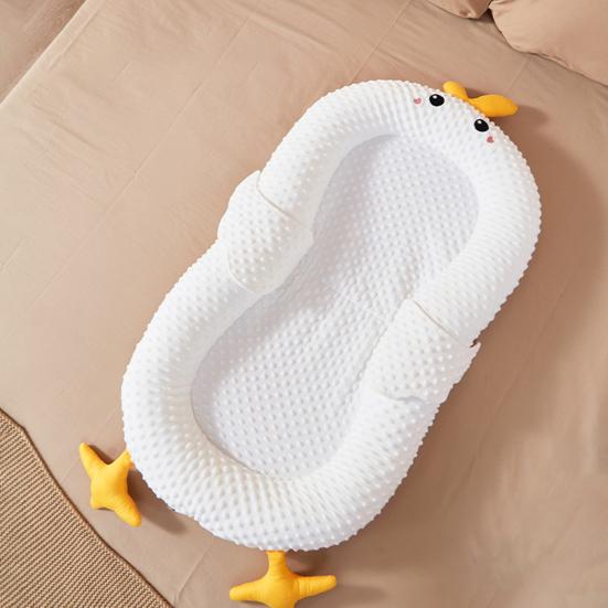 Portable Baby Lounger Adjustable Support Pad Foldable Base Baby Crib Lightweight Comfortable Bottle Feeding Crib for Newborns