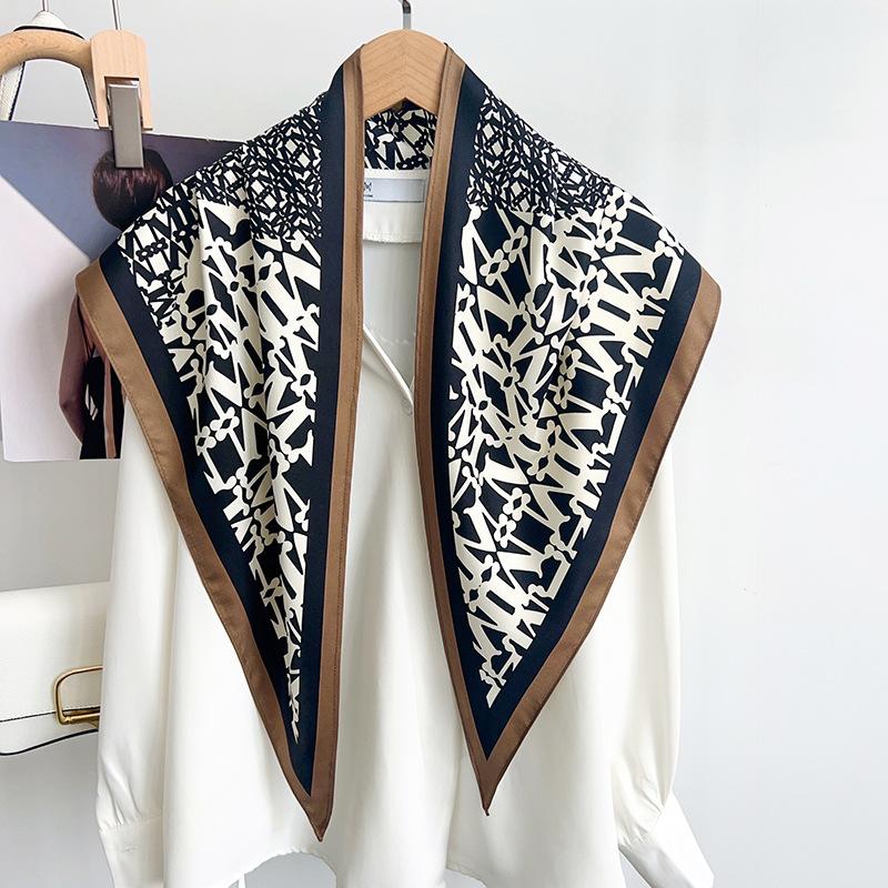 New high-end letter printing waist triangle scarf silk scarf commuting versatile waist scarf personalized niche scarf waist accessories