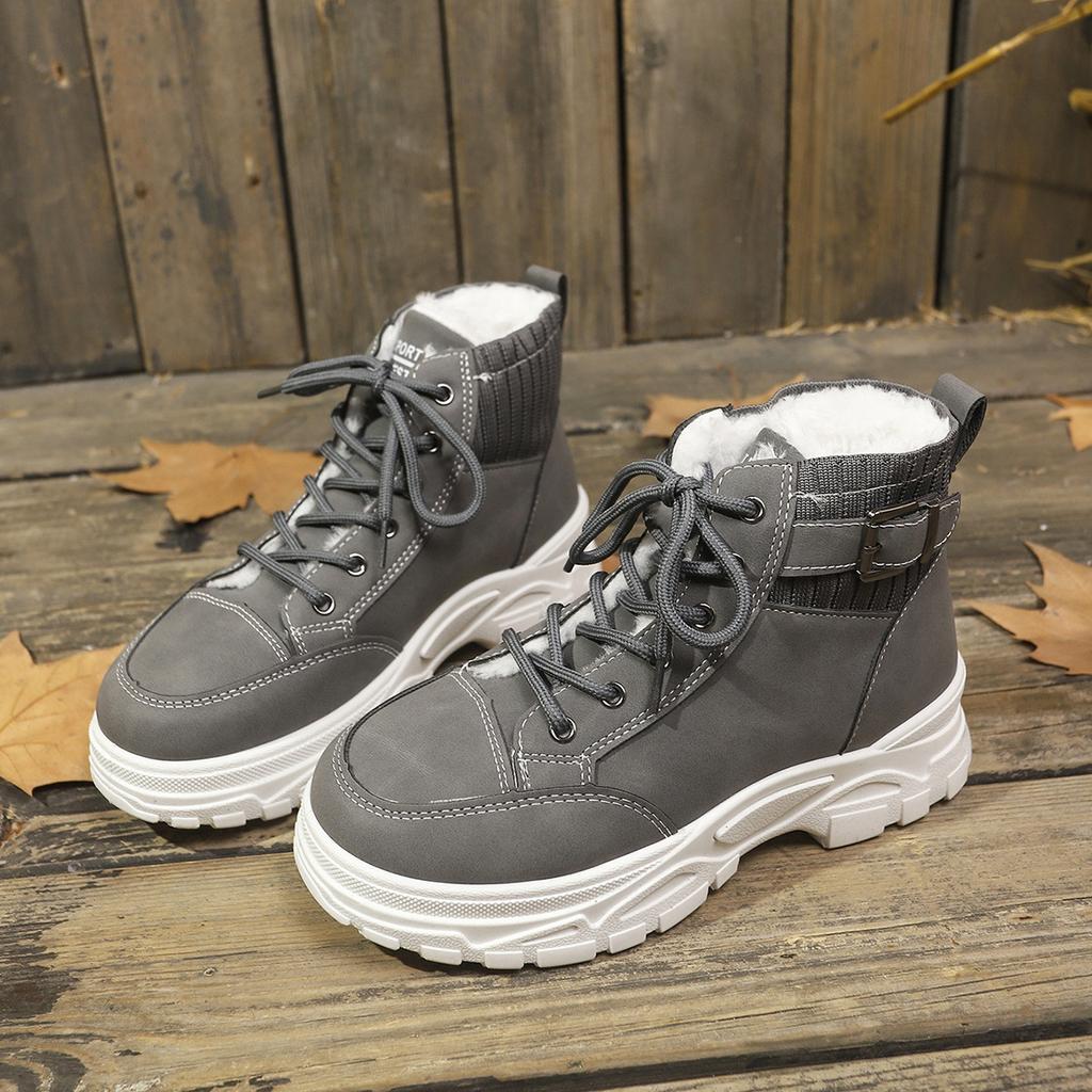 Im Winter 2025 die neuen Samt-verdickten High-Top-Damenstiefel, europäische und amerikanische Übergrößen-Samt-Warm-Baumwollschuhe und Plateaustiefel.