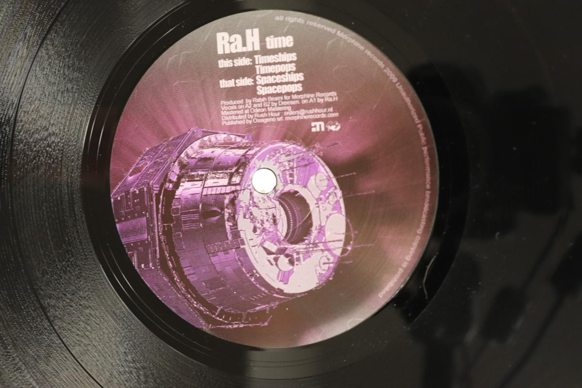 

12-дюймовая пластинка RA.H Time DOSER009 Morphine Record 2009 Италия Танцевальная Электроника Б/у