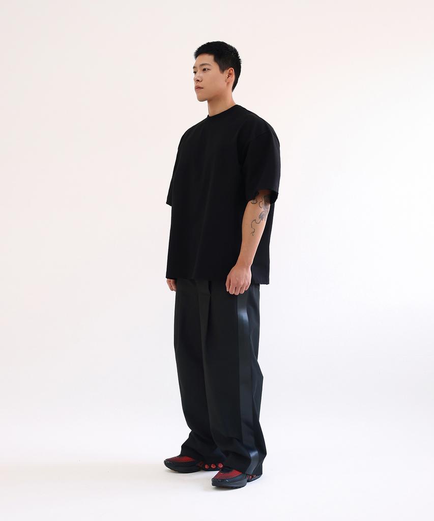 HENTLE Short Sleeve Distressed Oversized T-Shirt (Black)