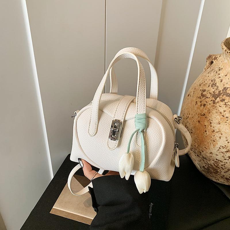 Small bag women's 2025 new summer versatile messenger bag fashion popular pillow small bag