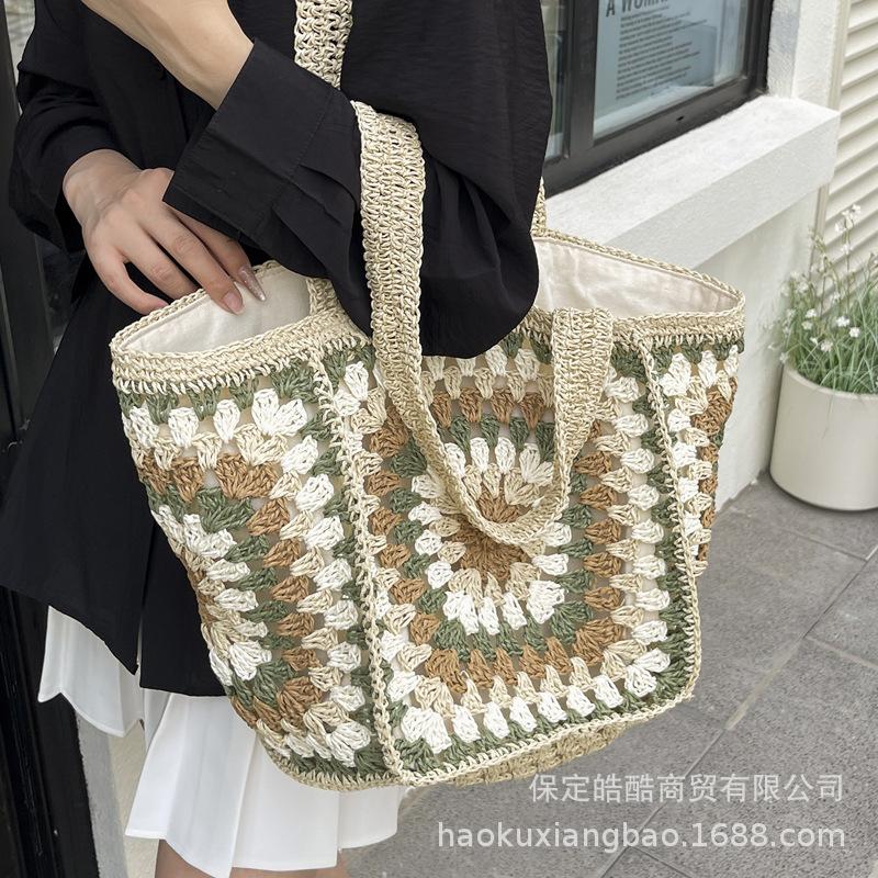 Sommer handgewebte Tasche Damen 2025 neue Schultertasche Tragetasche mit großem Fassungsvermögen Strandurlaub Strohtasche