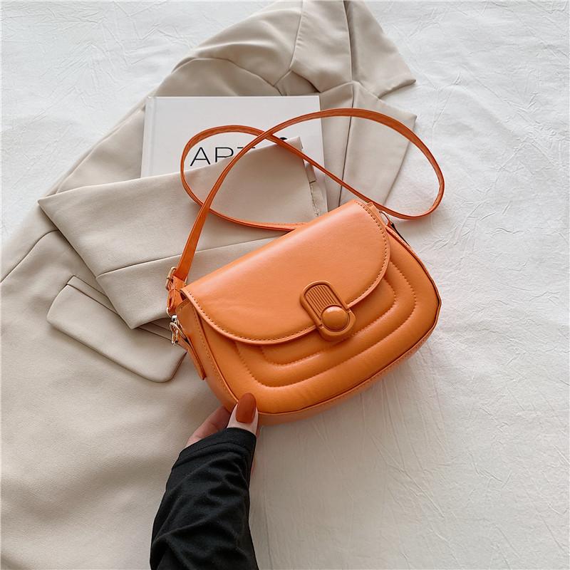 Fashionable Pu Leather Shoulder Bag Elegant Street Style Medium Saddle Bag 2023