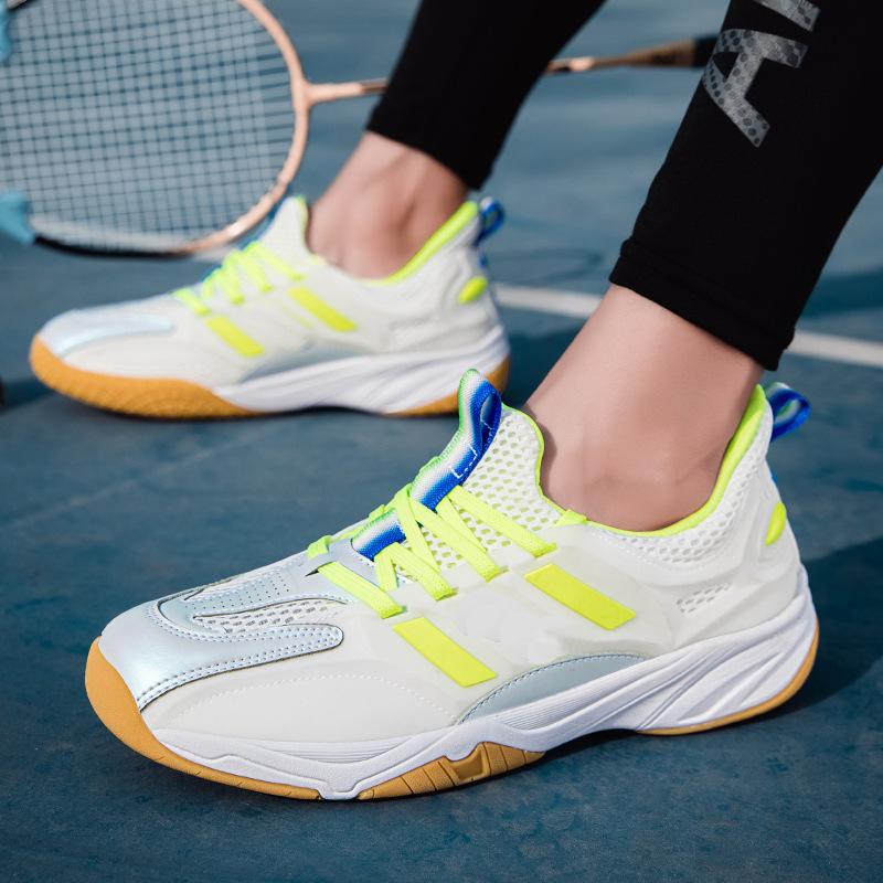 2021 new large size genuine badminton shoes fluorescent breathable training match tennis table tennis shoes sports shoes