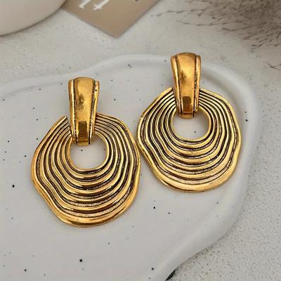 Exaggerated Irregular With A French Vintage Texture A Pair Of Geometric Round Earrings Round Screw Thread Earrings  Jewelry Accessory