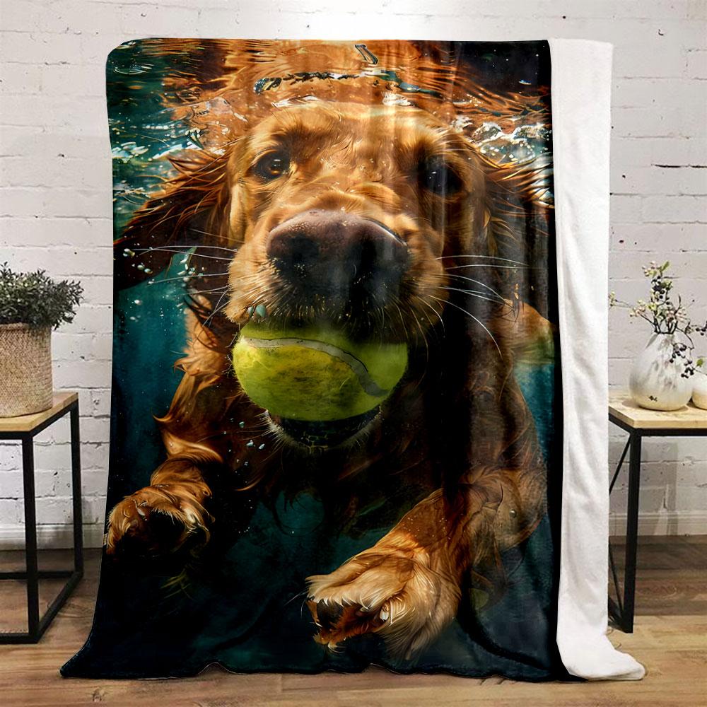 Underwater Golden Retriever Blanket Bedroom Blanket for Livingroom Couch Lunch Break Soft Throw for Friend's Festival Gift