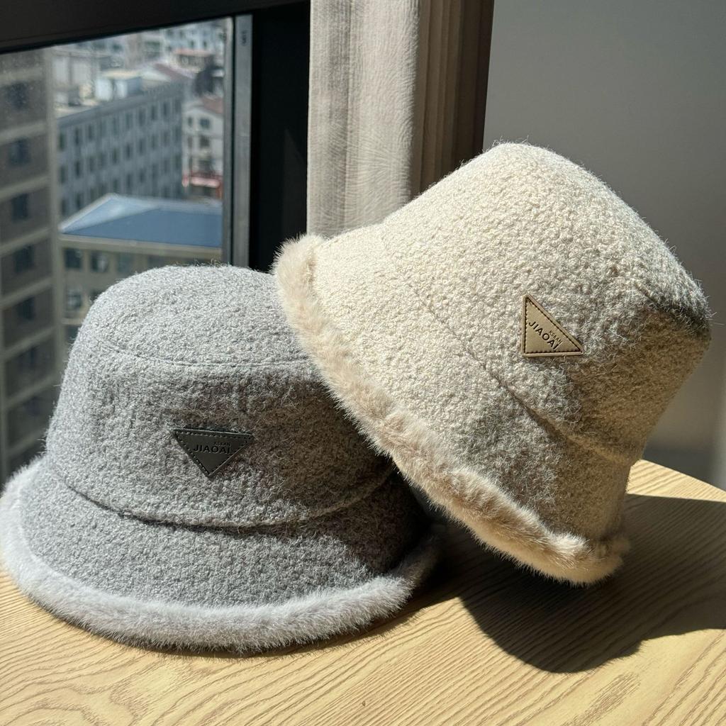 New Plush Fisherman Hat Triangle Mark Autumn and Winter Ins Versatile Warm Basin Hat Women's Lamb Velvet Ear Protection Bucket Hat