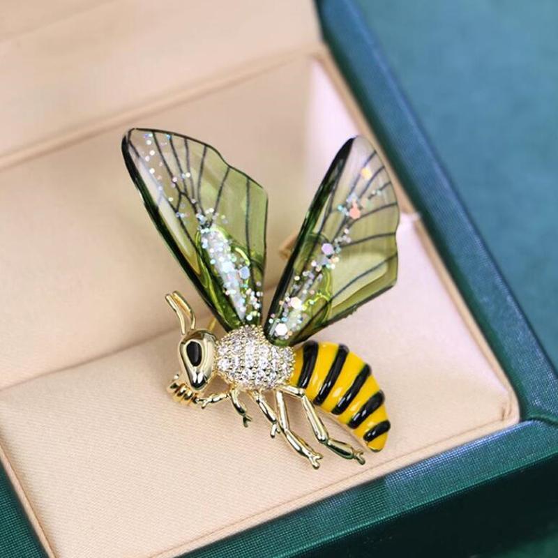 Elf Bee Brooch, High-End Design, Niche, Exquisite Temperament, Suit Accessories