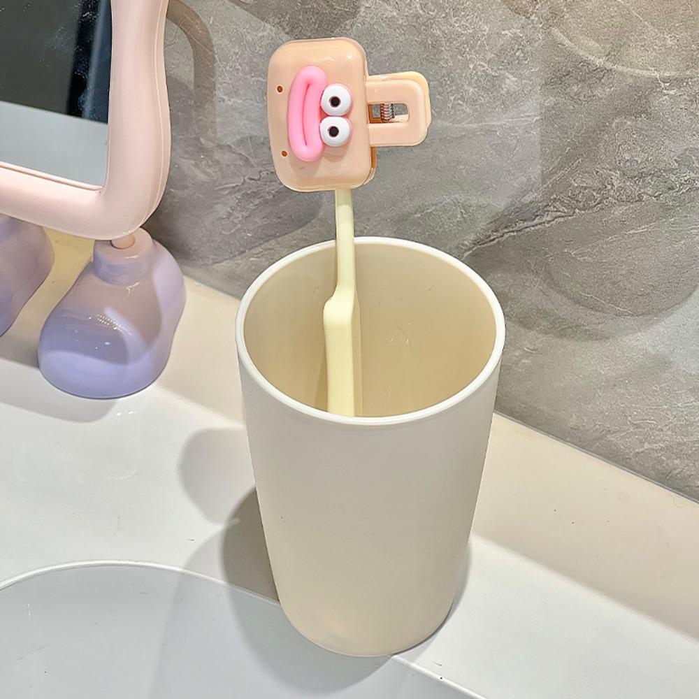 

Portable Travel Toothbrush Storage Clip Plastic Toothbrush Box pink with expression