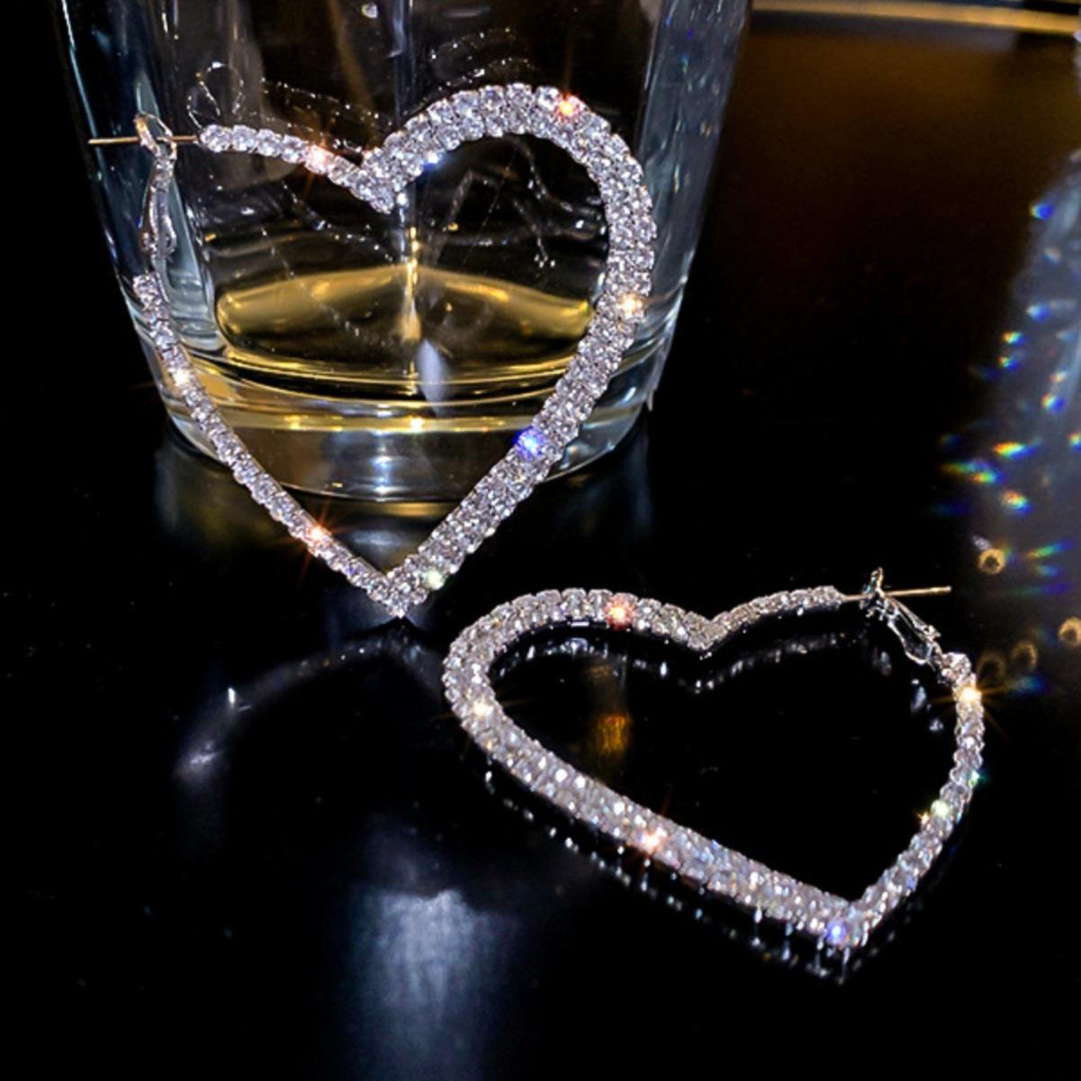 Серьги-гвоздики «Любовь» Полностью усыпанные бриллиантами Модные Персонализированные Серьги-сердечки Персикового цвета Высококлассные Металлические Серьги Аксессуары для ушей Женские