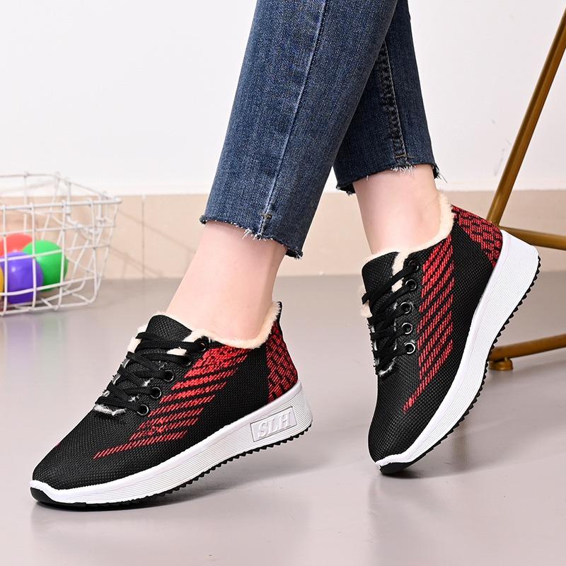 Winter New Sports Shoes Women's Autumn and Winter Plus Cotton and Velvet Women's Shoes Soft Sole Wear-resistant