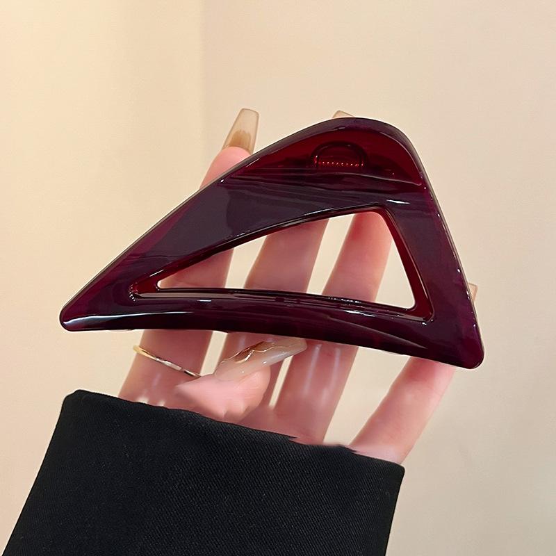 

Осень и зима новые треугольные акриловые заколки для волос французские заколки-диски для затылка легкая роскошь простой темперамент аксессуары для волос