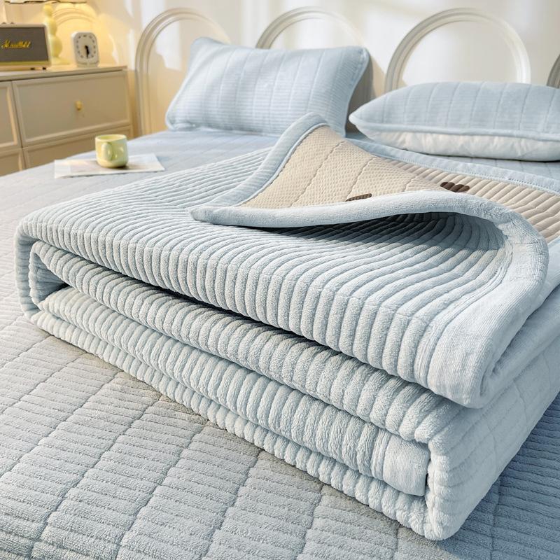 Zimní silný mléčný sametový přehoz na postel, tatami rohož s bavlněným kang přehozem, protiskluzová matrace, hřejivé prostěradlo z korálového sametu