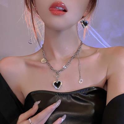 Sweet And Cool Babes~ Slightly Inlaid Zircon Love Necklace Female Year Style Hip Hop Versatile Neck Chain Collarbone Chain