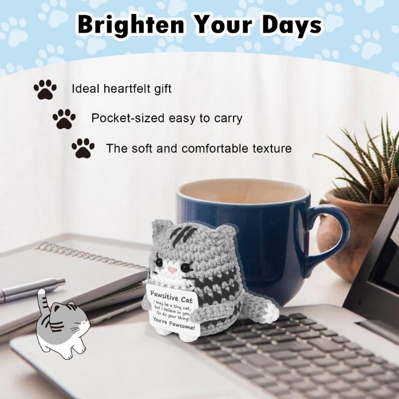 Jouet Décoration Chats au Crochet Unique Avec Carte d'Encouragement Décoration de Soutien Émotionnel Parfait Pour Décoration de Voiture et Utilisation sur Bureau