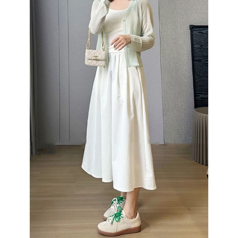 2026 Summer New Anti-Wrinkle Black Umbrella Skirt Plus Size Loose Hip-Covering Slimming Mid-Length A-Line Skirt