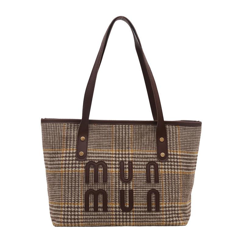 Stylish Canvas Tote Bag For Women With Unique Design And Spacious Capacity For Everyday Use