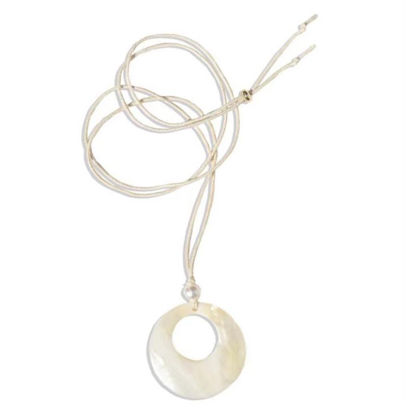 Round Design Sense Versatile Personality Temperament Natural Shell Round Medium Circle Pendant Necklace