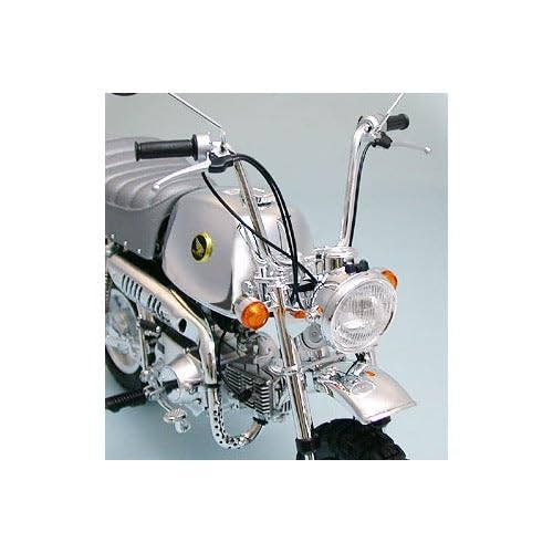 Tamiya 1/6 Motorcycle Series No. 31 Honda Gorilla Spring Collection Plastic Model 16031