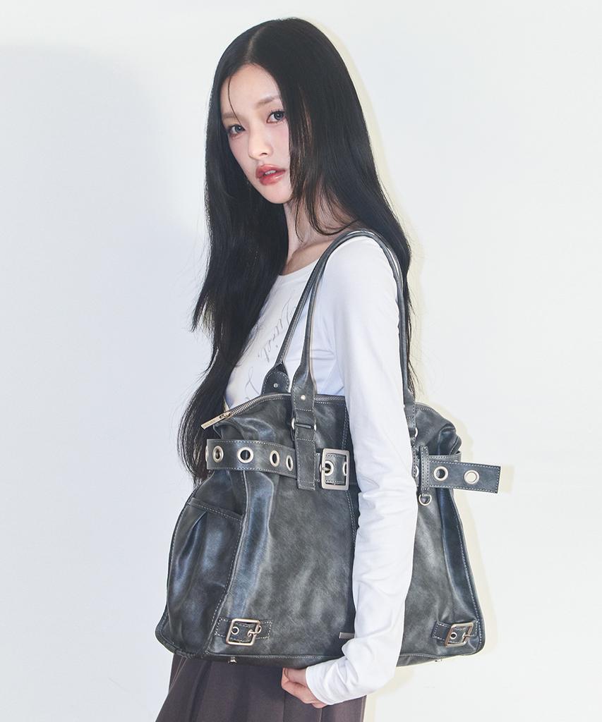 Illigo Belted Square Tote Bag Charcoal